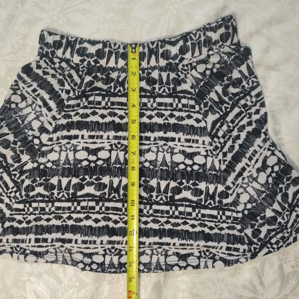Maurices Geometric Mini Skirt Skater Tribal Ikat Print Elastic Waist Size Small